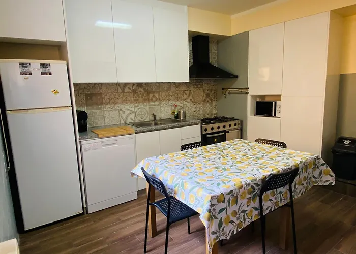 Swordfish Eco-house * Peniche