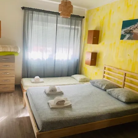 Swordfish Eco-house Дом отдыха *