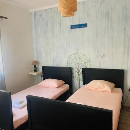 Дом отдыха Swordfish Eco-house *