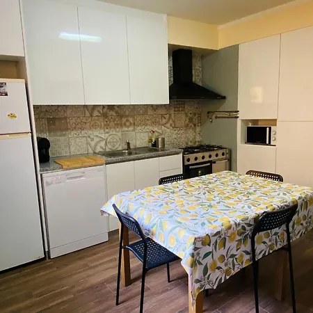 Swordfish Eco-house * Peniche